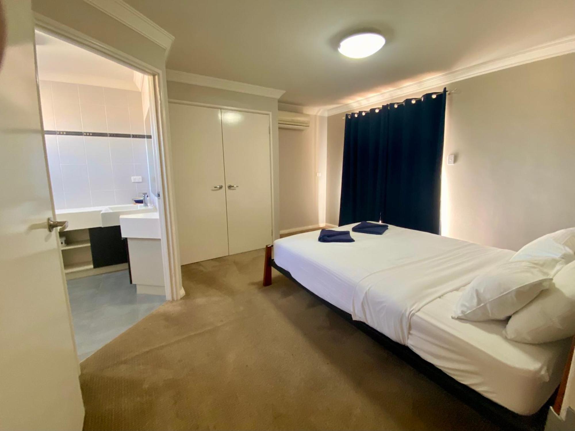 Port Denison Beach Resort Zewnętrze zdjęcie
